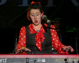 Davina & The Vagabonds